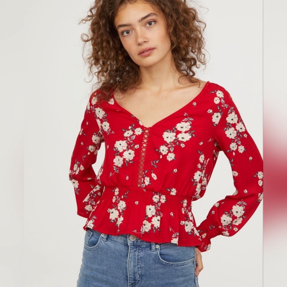 Divided by H&M Floral Red Women's Top - Size 6